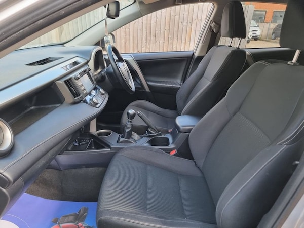 Used Toyota RAV4 2015 for sale - 74016427: Photo 33