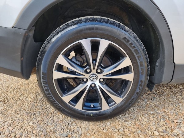Used Toyota RAV4 2015 for sale - 74016427: Photo 38
