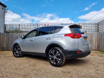 Used Toyota RAV4 2015 for sale - 74016427: Photo