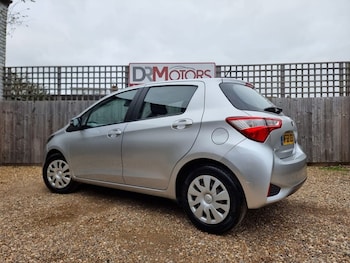 Used Toyota Yaris 2018 for sale - 76848166: Photo