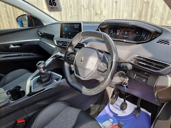 Used Peugeot 3008 2017 for sale - 76118950: Photo