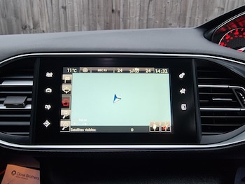 Used Peugeot 308 2016 for sale - 77200541: Photo