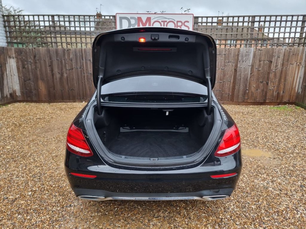 Used Mercedes-Benz E Class 2017 for sale - 76962674: Photo 39