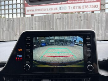 Used Toyota C-HR 2023 for sale - 78349542: Photo