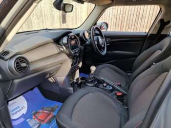 Used MINI Hatch 2020 for sale - 74223609: Photo