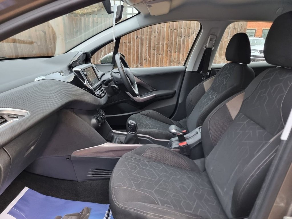 Used Peugeot 2008 2015 for sale - 76386475: Photo 33