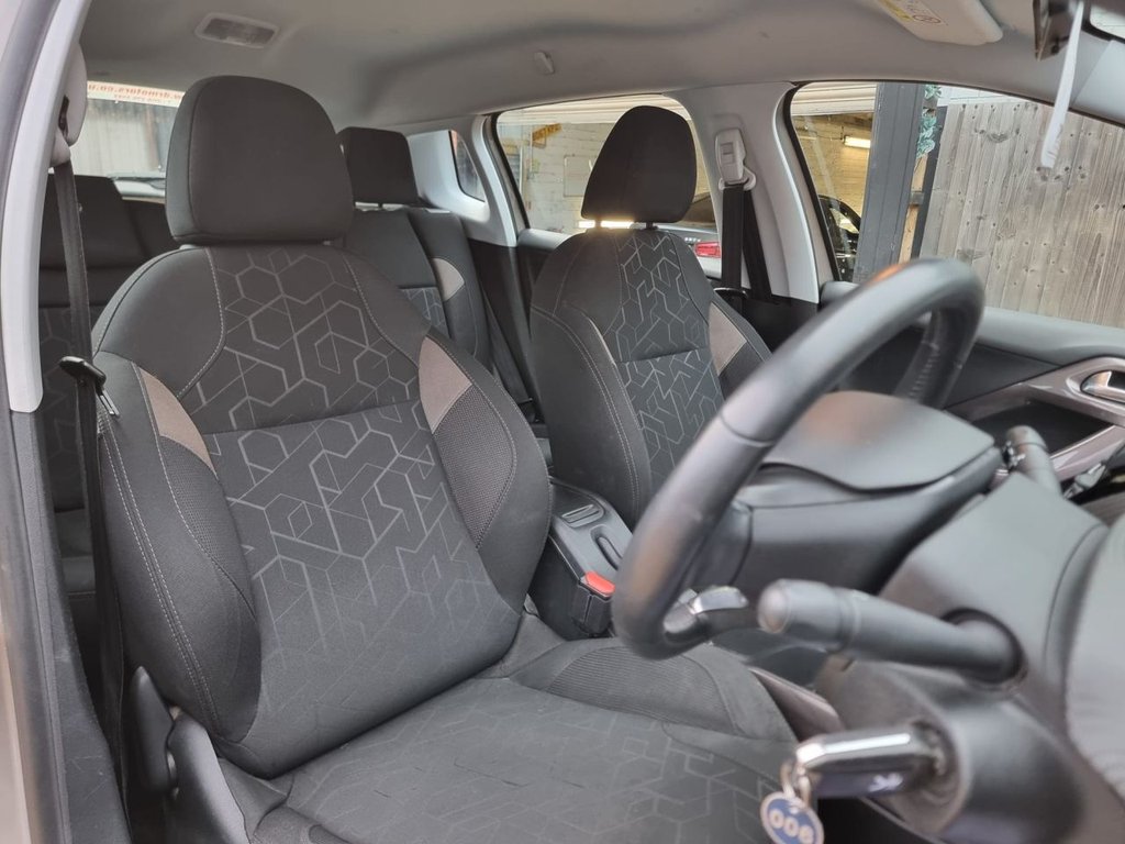 Used Peugeot 2008 2015 for sale - 76386475: Photo 39