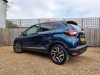 Used Renault Captur 2019 for sale - 79675240: Photo