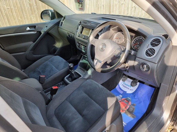 Used Volkswagen Tiguan 2015 for sale - 73561170: Photo 2