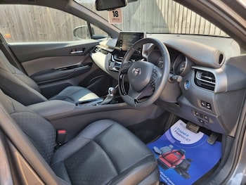 Used Toyota C-HR 2020 for sale - 78974975: Photo