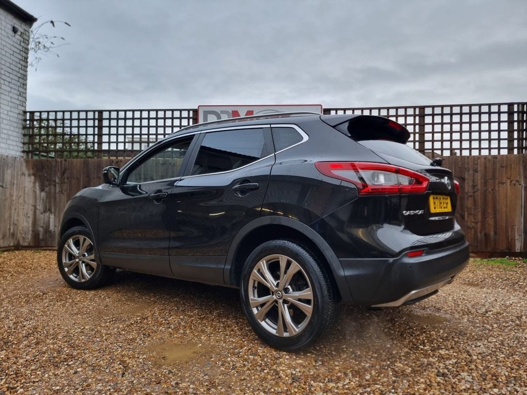 Used Nissan Qashqai 2018 for sale - 76642459: Photo 4