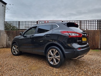 Used Nissan Qashqai 2018 for sale - 76642459: Photo
