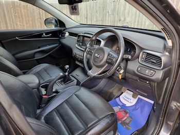 Used Kia Sorento 2016 for sale - 77422628: Photo