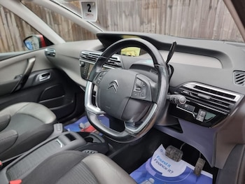 Used Citroen C4 Grand Picasso 2017 for sale - 76962411: Photo