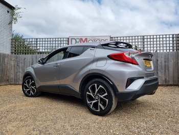 Used Toyota C-HR 2019 for sale - 79141746: Photo