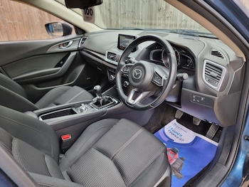Used Mazda Mazda3 2017 for sale - 75306817: Photo