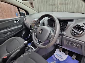 Used Renault Captur 2019 for sale - 79749214: Photo