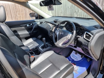 Used Nissan X-Trail 2017 for sale - 78974793: Photo