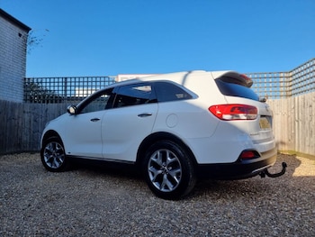 Used Kia Sorento 2017 for sale - 77667593: Photo