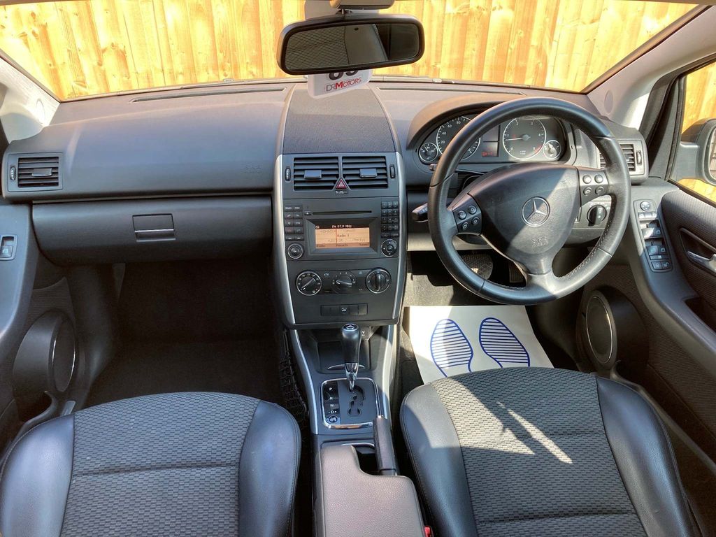 Used Mercedes-Benz A-Class 2012 for sale - 76848453: Photo 3