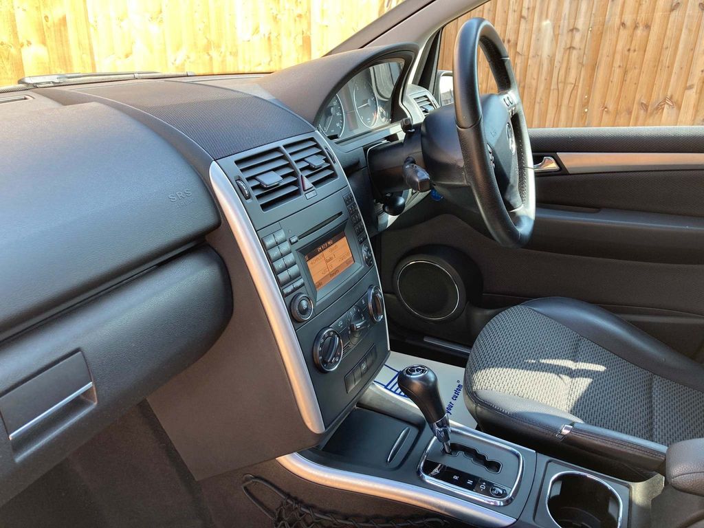 Used Mercedes-Benz A-Class 2012 for sale - 76848453: Photo 41