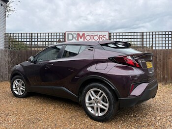 Used Toyota C-HR 2023 for sale - 78134560: Photo