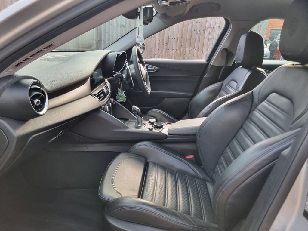 Used Alfa Romeo Giulia 2018 for sale - 77200166: Photo 18