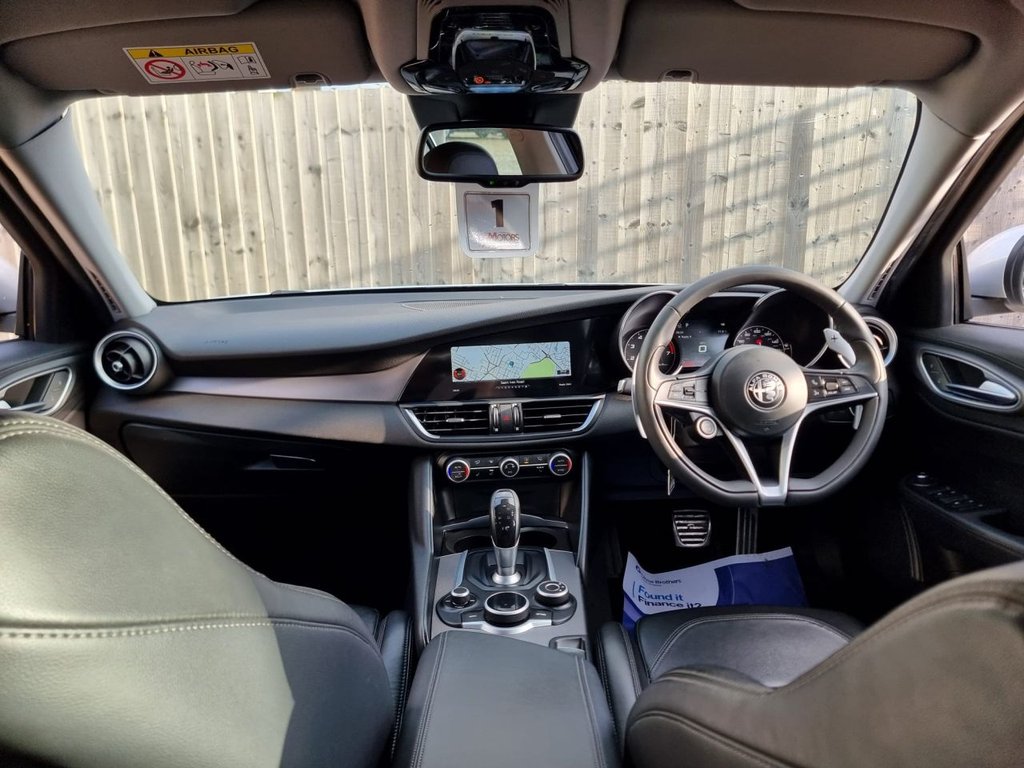 Used Alfa Romeo Giulia 2018 for sale - 77200166: Photo 6