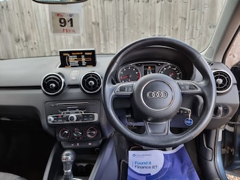 Used Audi A1 2017 for sale - 75653657: Photo