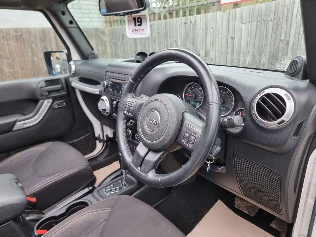 Used Jeep Wrangler 2014 for sale - 77631831: Photo 2