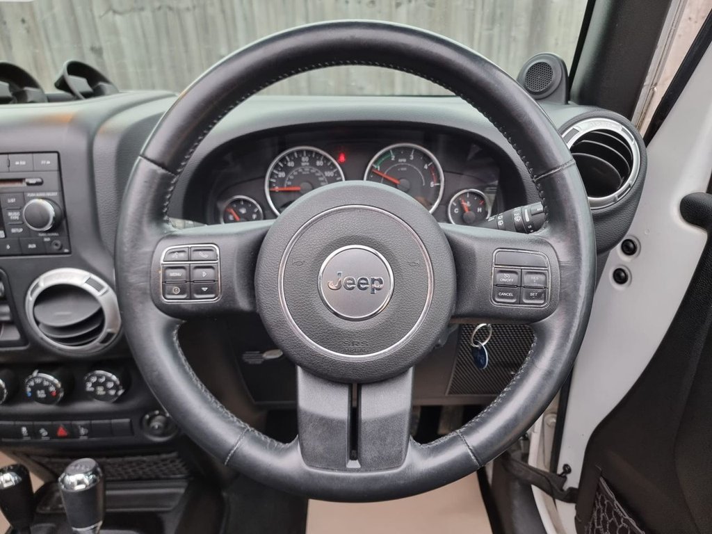 Used Jeep Wrangler 2014 for sale - 77631831: Photo 32