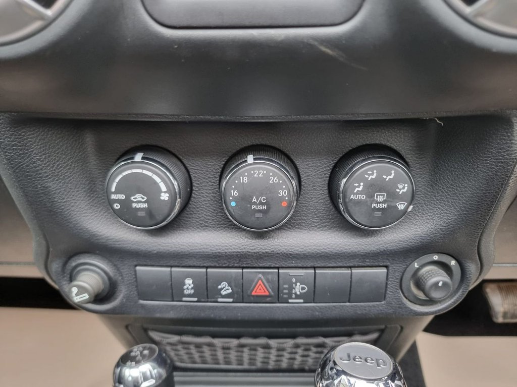 Used Jeep Wrangler 2014 for sale - 77631831: Photo 42