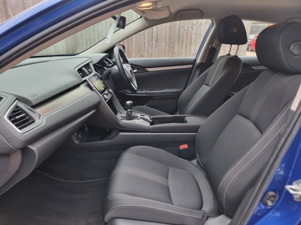 Used Honda Civic 2018 for sale - 77583727: Photo 31