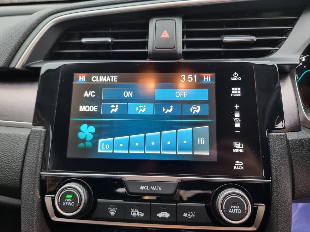 Used Honda Civic 2018 for sale - 77583727: Photo 49