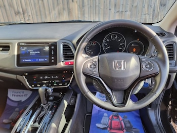 Used Honda HR-V 2018 for sale - 75765330: Photo