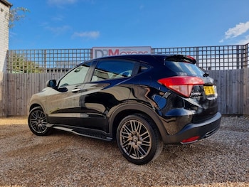 Used Honda HR-V 2018 for sale - 75765330: Photo