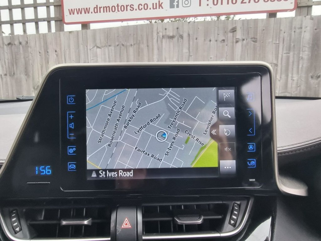 Used Toyota C-HR 2017 for sale - 77631816: Photo 3