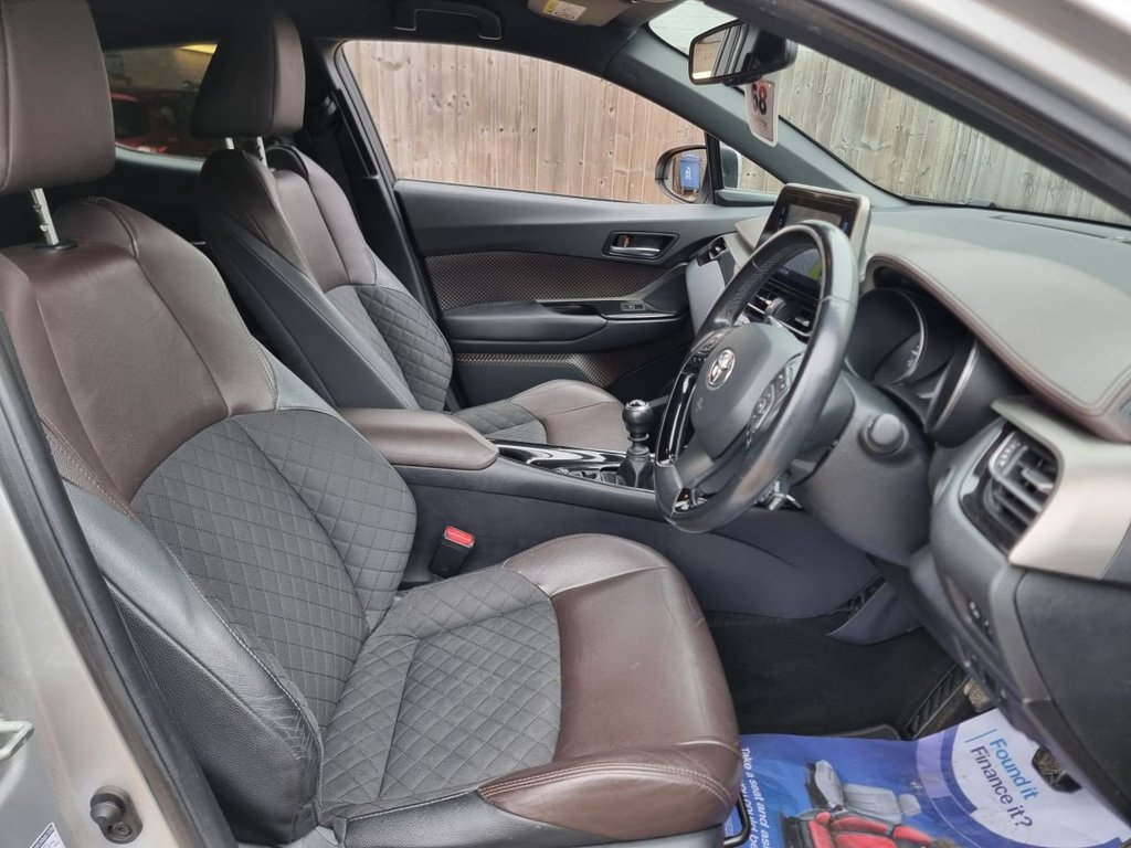 Used Toyota C-HR 2017 for sale - 77631816: Photo 36