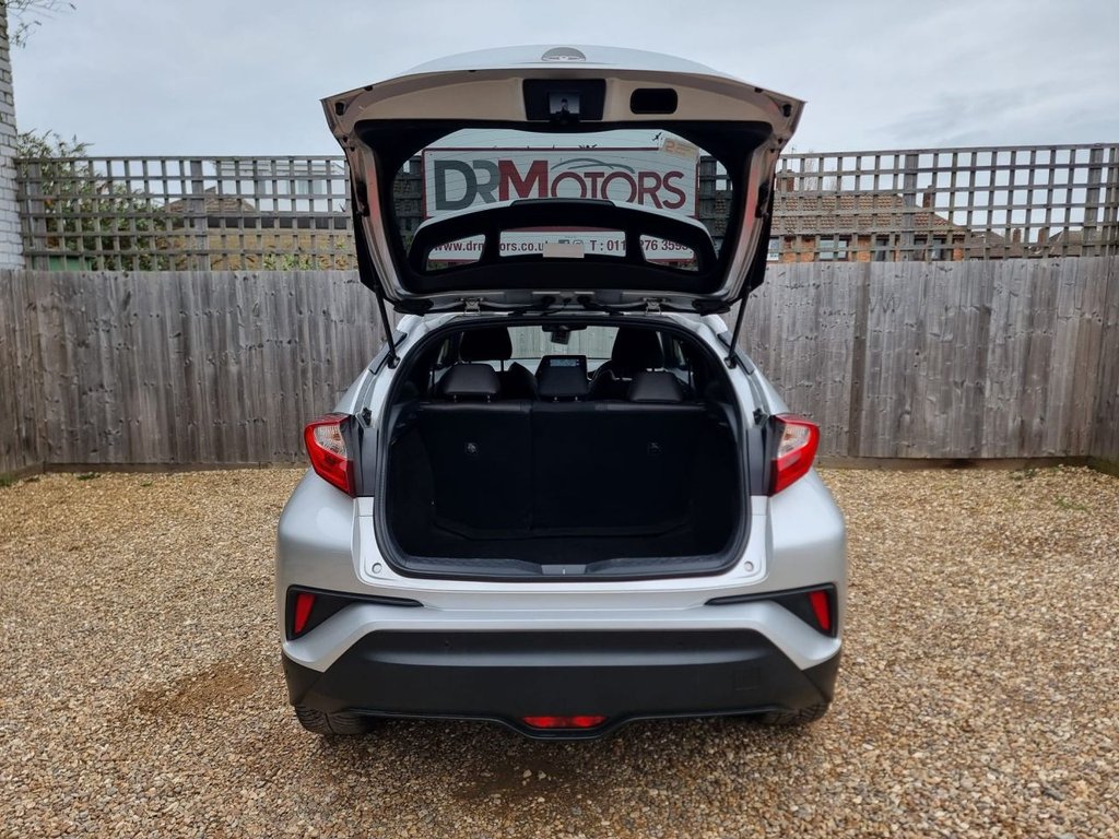 Used Toyota C-HR 2017 for sale - 77631816: Photo 39