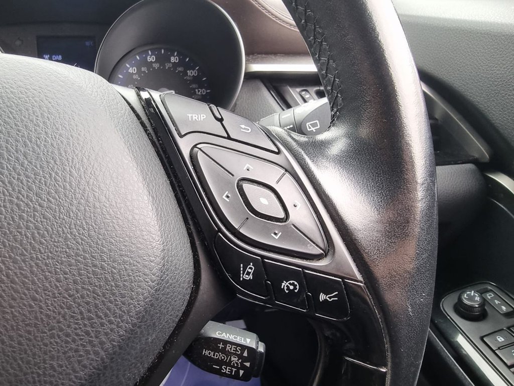 Used Toyota C-HR 2017 for sale - 77631816: Photo 47