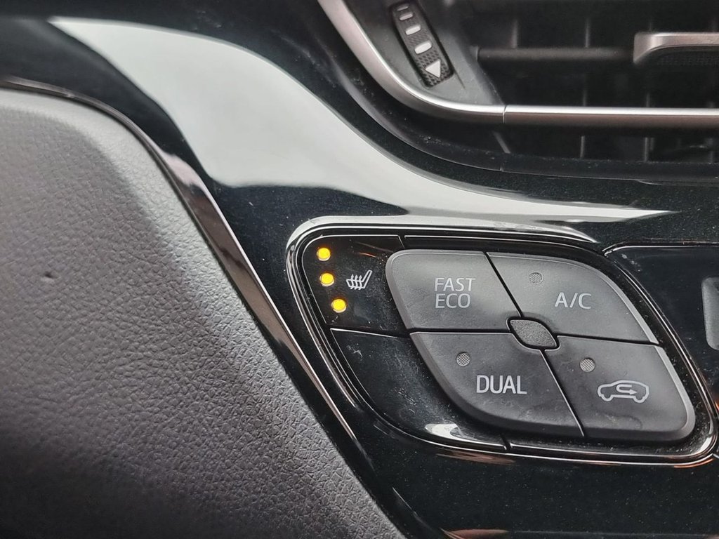 Used Toyota C-HR 2017 for sale - 77631816: Photo 9