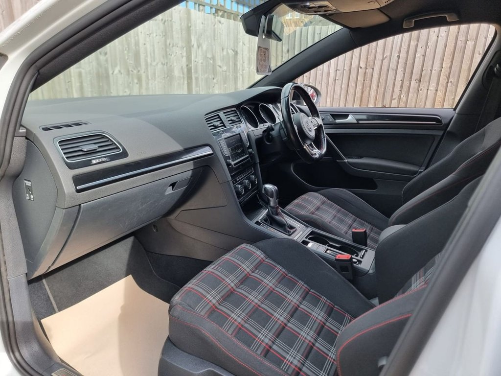 Used Volkswagen Golf 2017 for sale - 78069021: Photo 20