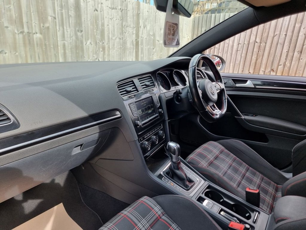 Used Volkswagen Golf 2017 for sale - 78069021: Photo 31