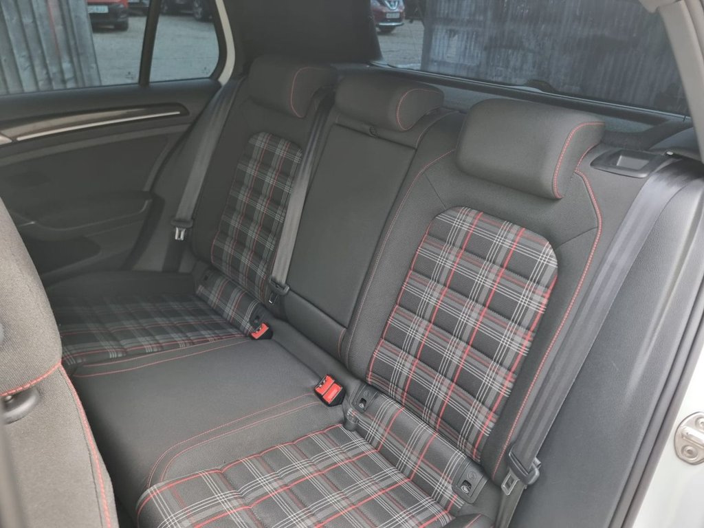 Used Volkswagen Golf 2017 for sale - 78069021: Photo 33