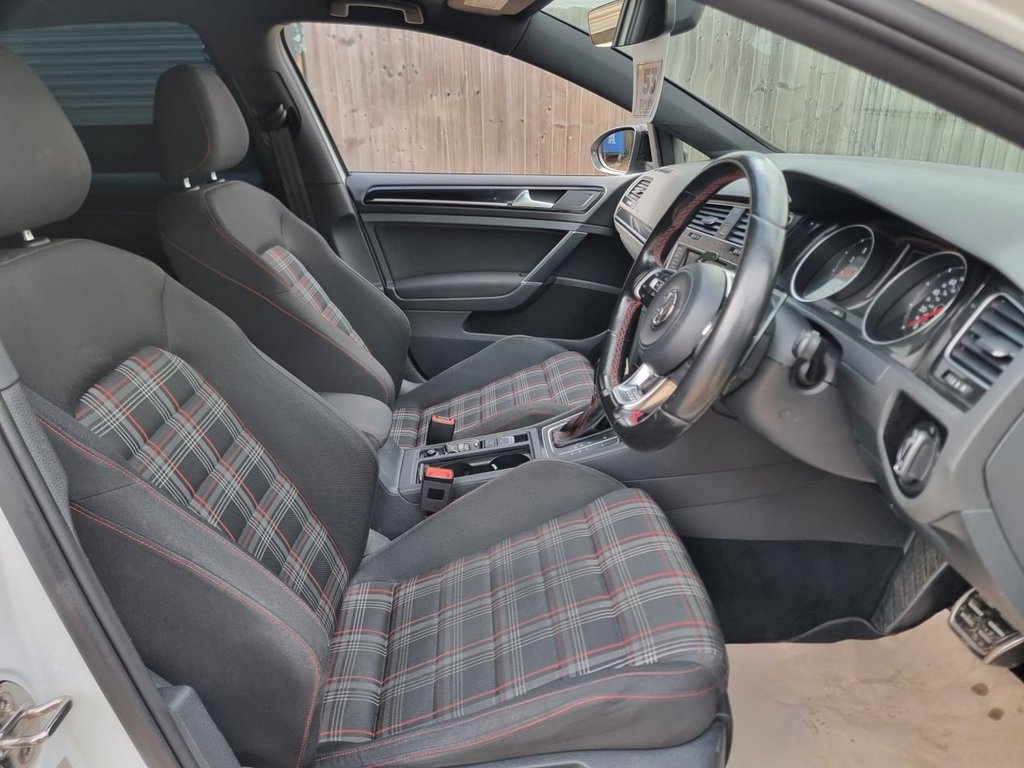 Used Volkswagen Golf 2017 for sale - 78069021: Photo 40