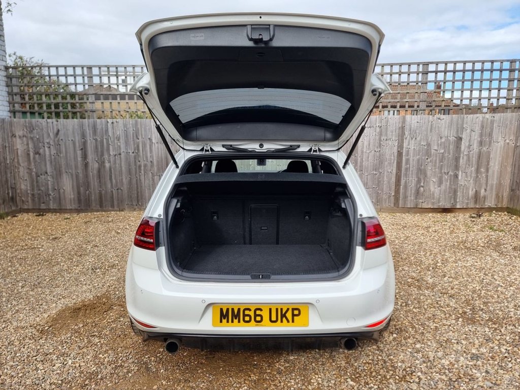 Used Volkswagen Golf 2017 for sale - 78069021: Photo 43