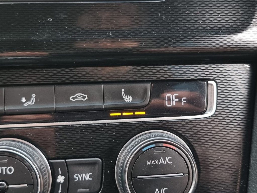 Used Volkswagen Golf 2017 for sale - 78069021: Photo 7