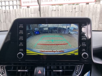 Used Toyota C-HR 2023 for sale - 78315516: Photo