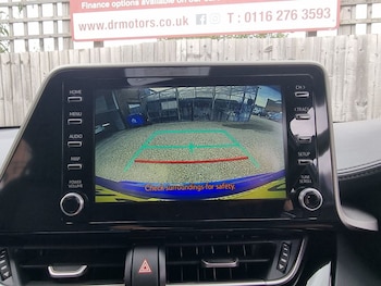 Used Toyota C-HR 2023 for sale - 78702372: Photo