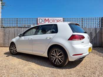 Used Volkswagen Golf 2017 for sale - 74650236: Photo